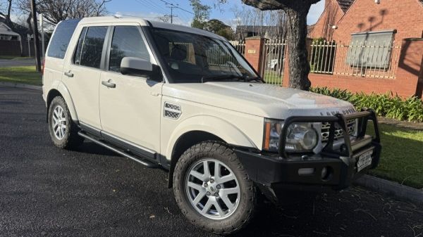 2010 Land Rover Discovery 4 MY10 2.7 TDV6 White Liquid 6 Speed Automatic Wagon image