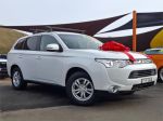 Image for 2013 Mitsubishi Outlander Wagon ZJ MY13 ES
