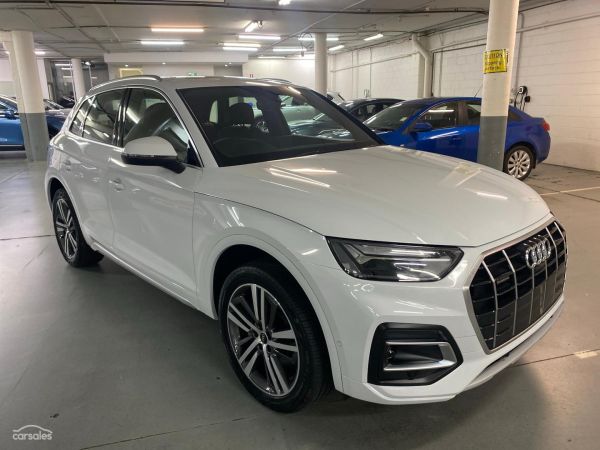 2024 Audi Q5 FY Dynamic Black image