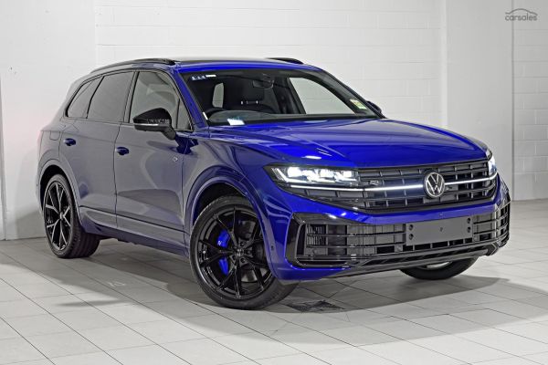 2026 Volkswagen Touareg MKIII R image