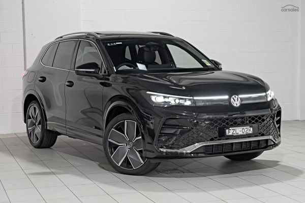 2025 Volkswagen Tiguan CT R-Line image