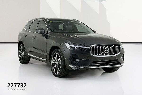2022 Volvo XC60  B5 Inscription image