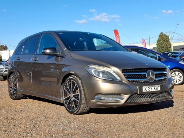 2014 Mercedes-Benz B-Class Hatchback W246 B250 image