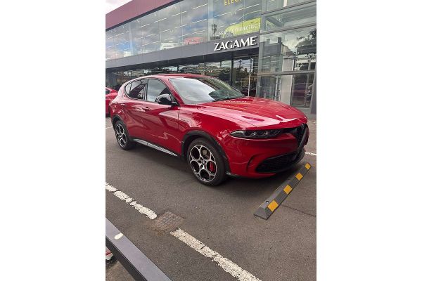 2023 Alfa Romeo Tonale  Veloce image
