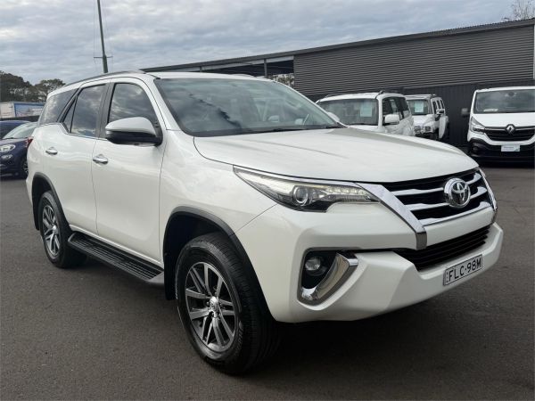2017 Toyota Fortuner Wagon GUN156R Crusade image
