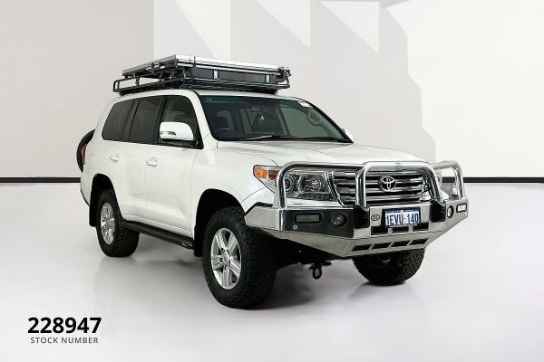 2015 Toyota LANDCRUISER VX (4x4) VDJ200R MY16 image