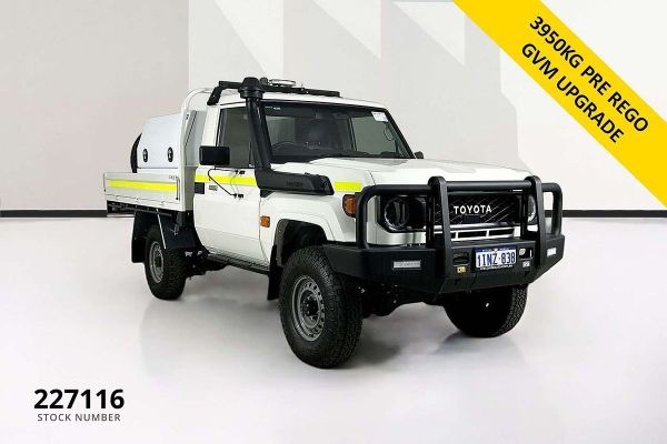 2025 Toyota Landcruiser GDJL79R Workmate image