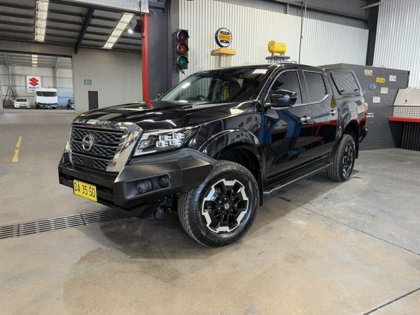 2021 Nissan Navara D23 ST image