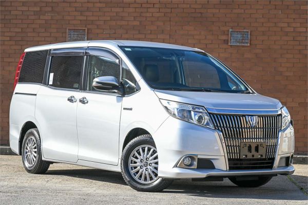 2015 Toyota Esquire Wagon ZWR80 Gi image
