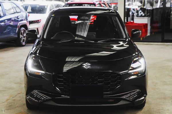 2025 Suzuki Swift  Hybrid GL image