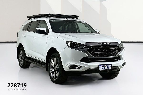 2023 Isuzu MU-X  LS-T image