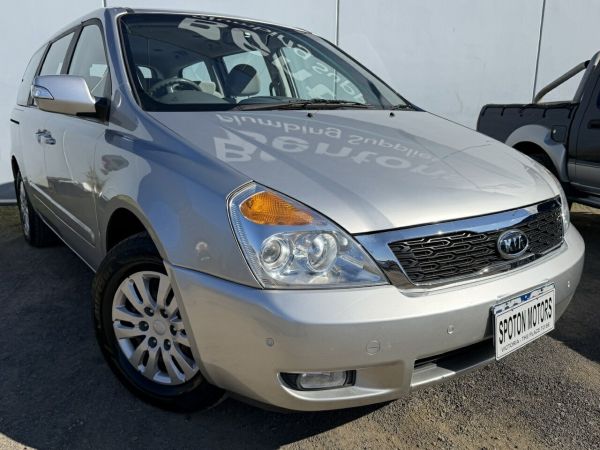 2012 Kia Grand Carnival VQ MY12 S Silver 6 Speed Automatic Wagon image