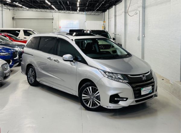 2018 HONDA ODYSSEY 4D WAGON RC MY18 VTi-L image
