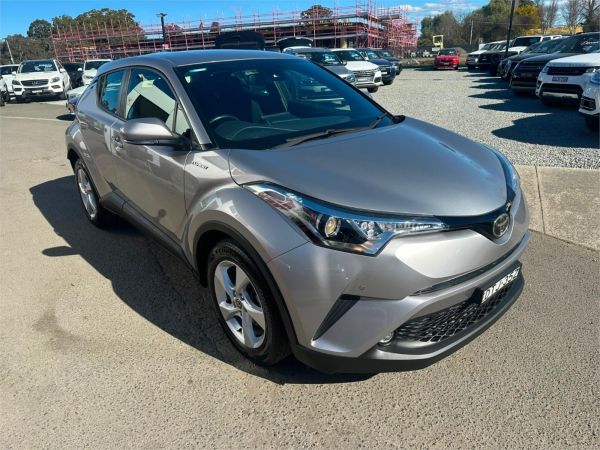 2017 Toyota C-HR Wagon NGX10R Koba image