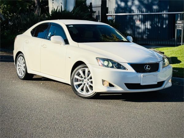 2005 Lexus IS Sedan GSE21 IS350 image