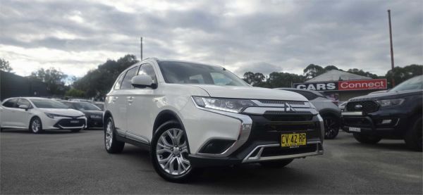 2019 Mitsubishi Outlander ZL ES image