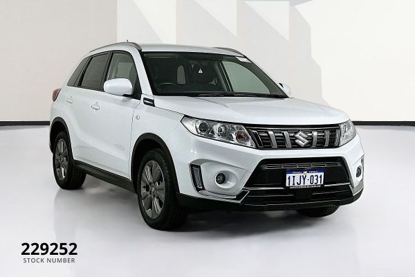 2024 Suzuki Vitara   image