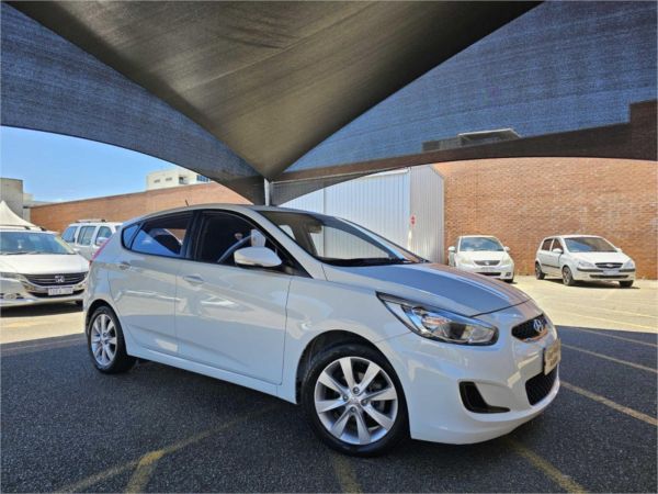 2018 Hyundai Accent Hatchback RB6 MY18 Sport image