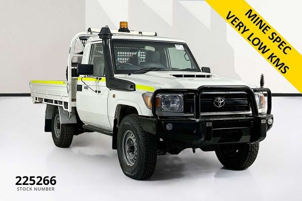 2021 Toyota Landcruiser VDJ79R Workmate image