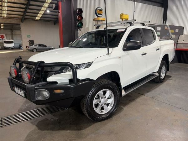 2022 Mitsubishi Triton MR GLX+ image