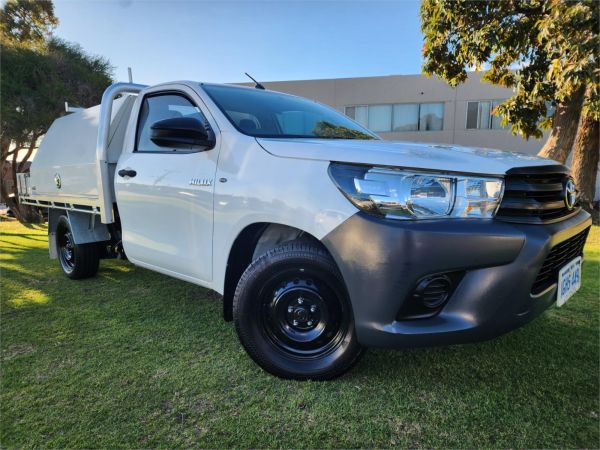 2017 TOYOTA HILUX C/CHAS GUN122R WORKMATE image