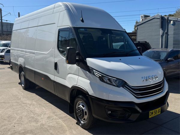 2024 Iveco Daily  50C18V image