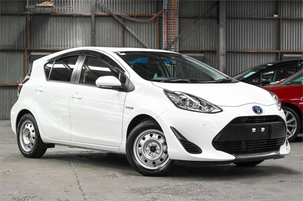 2020 Toyota Aqua Hatchback NHP10 S image