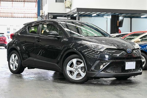 2019 Toyota C-HR Hybrid Wagon ZYX10 S LED Edition image