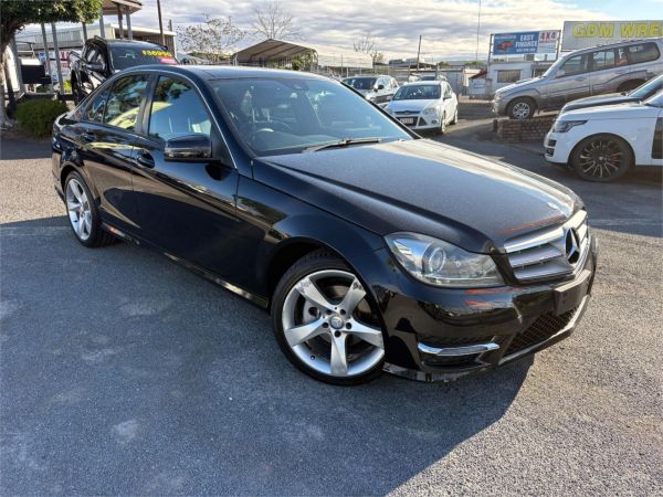 2013 Mercedes-Benz C-Class Sedan W204 MY13 C200 image