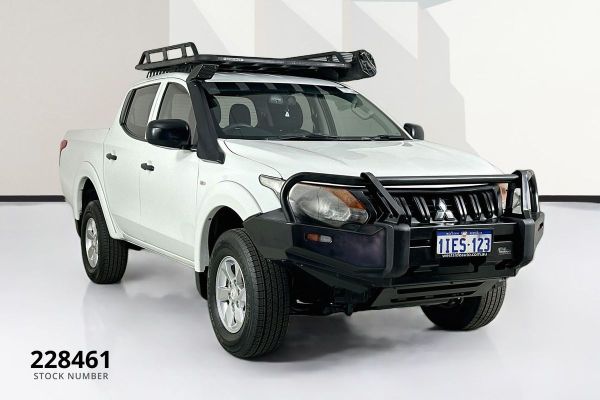 2016 Mitsubishi TRITON GLX (4x4) MQ MY16 4X4 image