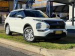 Image for 2023 Mitsubishi Outlander ZM ES
