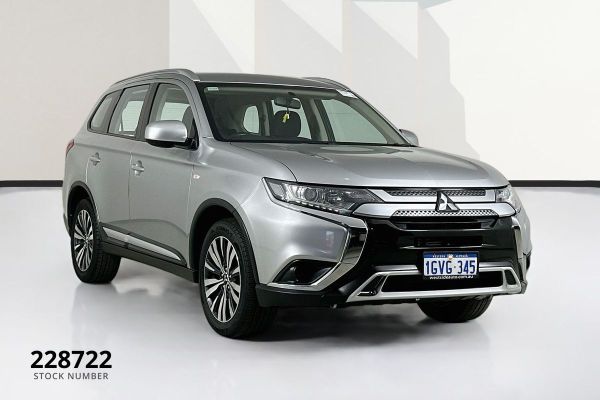 2019 Mitsubishi Outlander ZL ES image