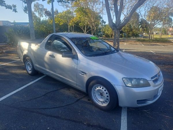2010 Holden Commodore VE MY10 Omega White 4 Speed Automatic Utility image
