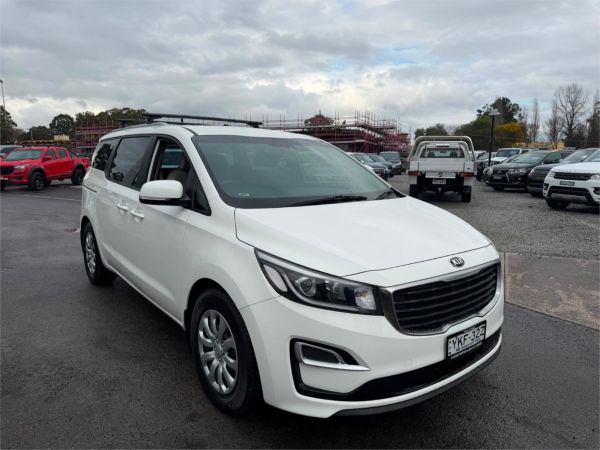 2018 Kia Carnival YP S image