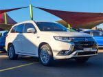 Image for 2019 Mitsubishi Outlander ZL ES