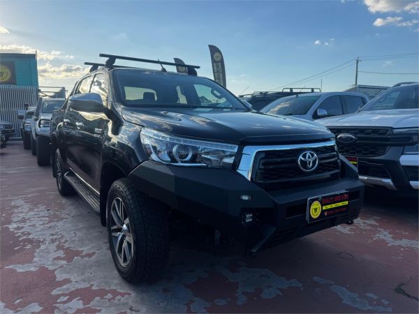 2018 TOYOTA HILUX DOUBLE CAB P/UP GUN126R MY19 SR5 (4x4) image