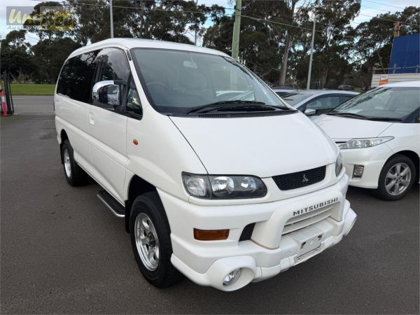 2004 Mitsubishi Delica Van Wagon PD6W Spacegear image