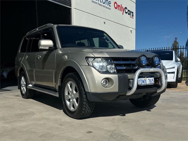 2008 Mitsubishi Pajero Wagon NS VR-X image