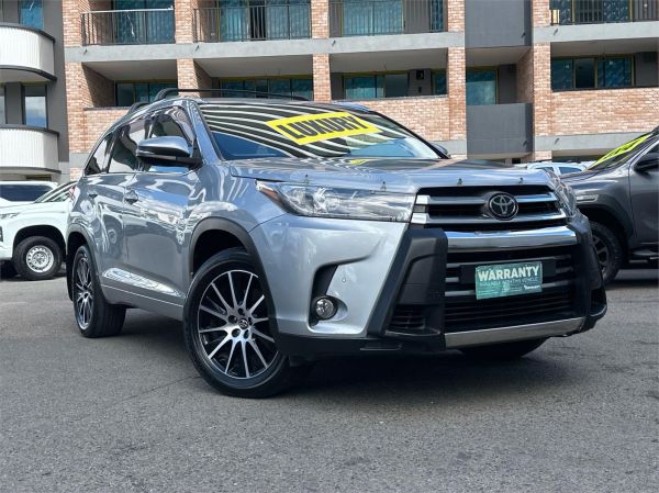2017 TOYOTA KLUGER 4D WAGON GSU50R MY17 GRANDE (4x2) image