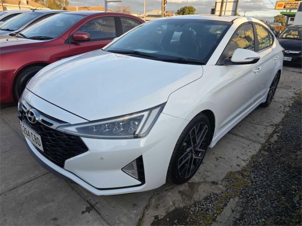 2019 Hyundai Elantra AD SR image