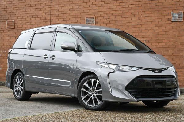2017 Toyota Estima Wagon ACR50 Aeras image