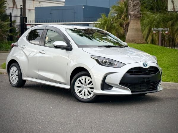 2021 Toyota Yaris Hybrid Hatchback MXPH15 Hybrid X E-Four image