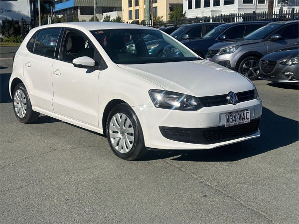 2014 VOLKSWAGEN POLO 5D HATCHBACK 6R MY14 TRENDLINE image