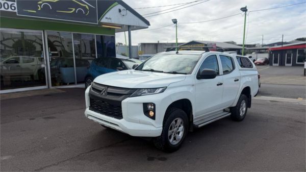 2018 MITSUBISHI TRITON DOUBLE CAB P/UP MR MY19 GLX (4x4) image