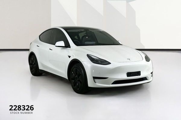 2022 Tesla Model Y   image