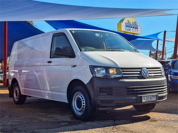 2019 Volkswagen Transporter T6 TDI340 image