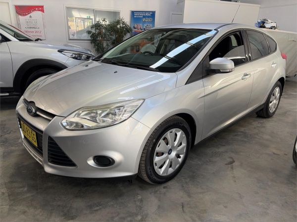 2015 FORD FOCUS 5D HATCHBACK LW MK2 MY14 AMBIENTE image