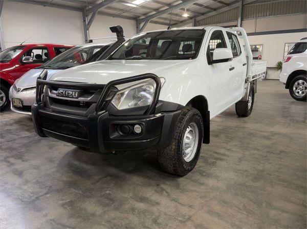 2018 ISUZU D-MAX CREW C/CHAS TF MY17 SX (4x4) image