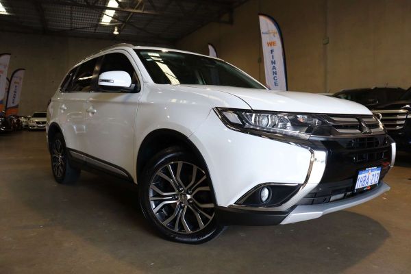 2018 Mitsubishi Outlander LS ZL image