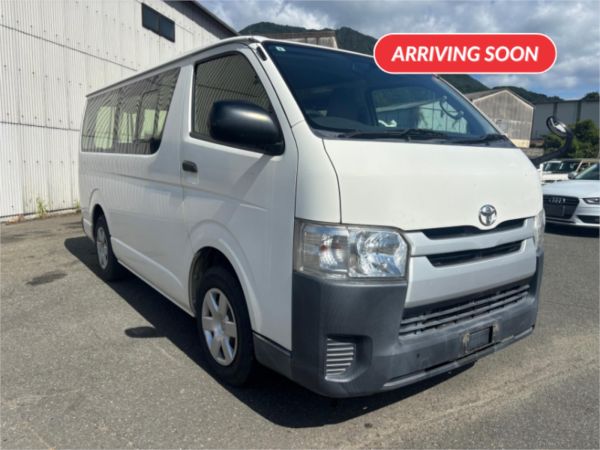2015 Toyota Hiace Van Long DX image